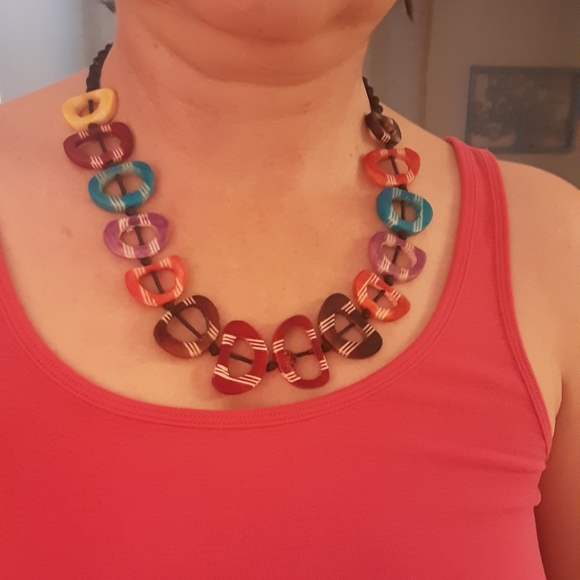 Beautiful multi-color necklace - Picture 3 of 6